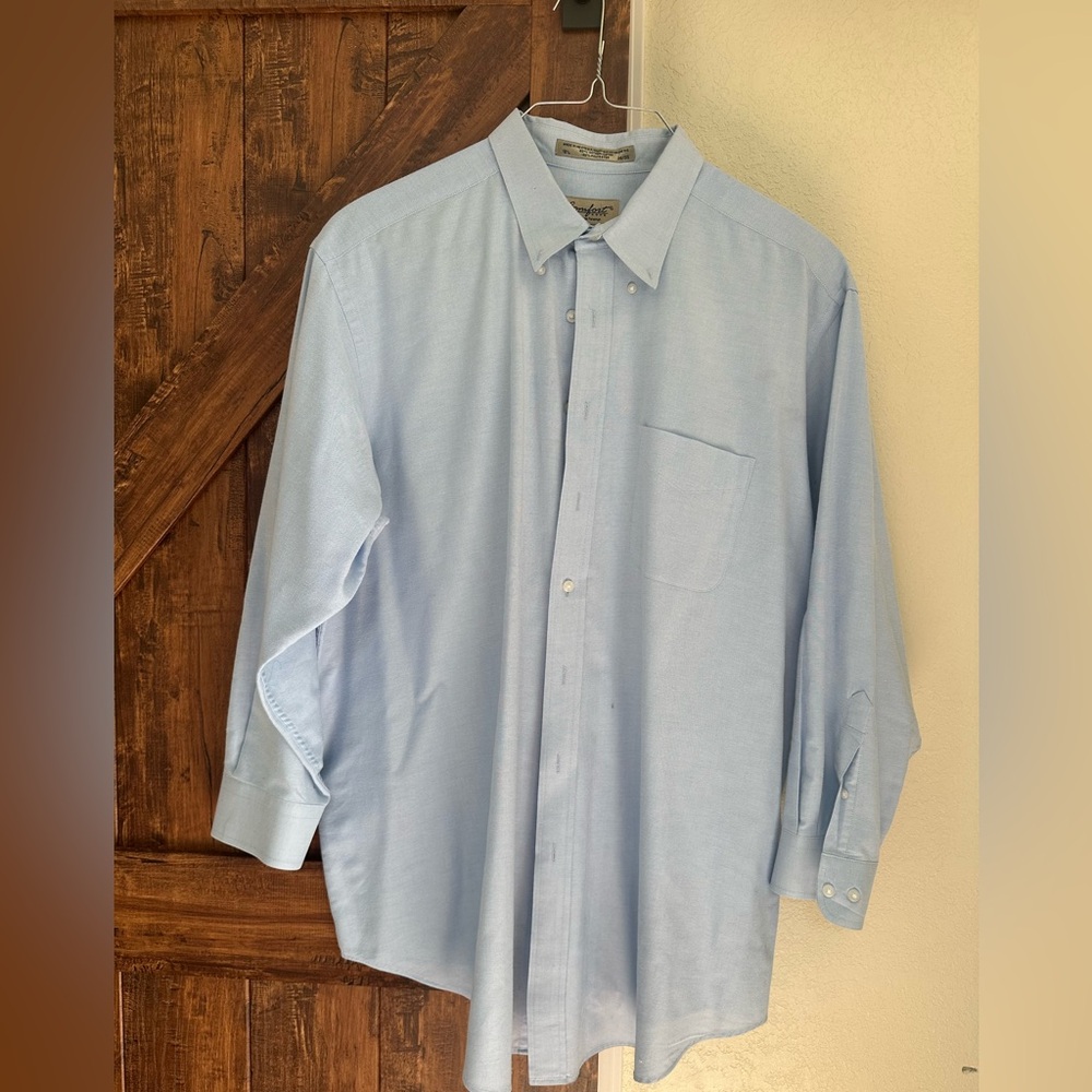 Comfort Zone by George Foreman Sky Blue  Men’s Button down Dress Shirt. XL